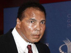 Muhammed Ali hastaneye kaldırıldı