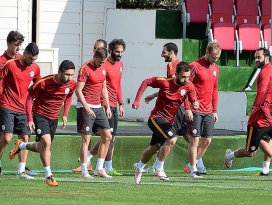Galatasaray Futbol Takımı, Uhrencupa katılacak