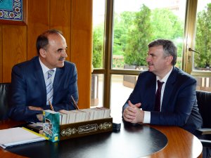 Vali Erol’dan Başkan Akyürek’e veda ziyareti