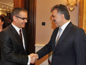 Gül internet medyasıyla buluştu