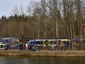 Belçikada tren kazası: 3 ölü, 40 yaralı