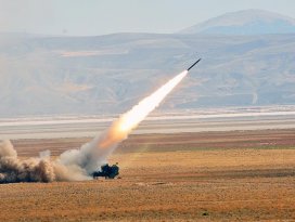 DAEŞ hedefleri Fırtına obüsleri ve roketatar bataryalarıyla vuruldu