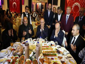 Bahçeli partililer ile iftarda buluştu