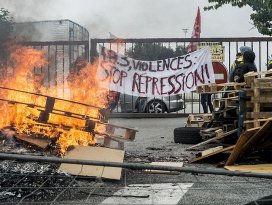 Fransada grev ve protestolar devam ediyor