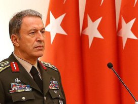 Başbakanlık: Orgeneral Akar, kriz merkezinde görevinin başında