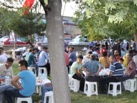 Sanayi gençliği iftarda buluştu