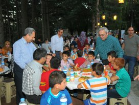 Akşehir Belediyesi’nden kardeşlik iftarı