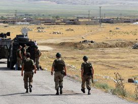 Hakkaride güvenlik güçlerine saldıran PKKlı etkisiz hale getirildi