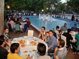 NEÜ’de yabancı öğrenciler iftarda buluştu