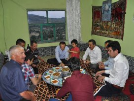 Kaymakam Özyiğit ve Başkan Tutal iftar sofrasına misafir oldu