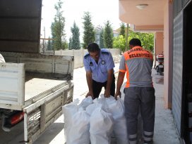 Cihanbeyli Belediyesi’nden 500 aileye yardım