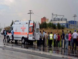 İşçi servisi devrildi: 16 yaralı