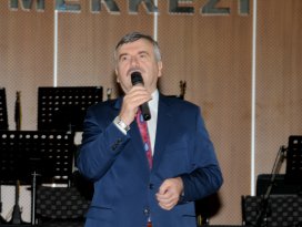 Başkan Akyürek belediye personeliyle bayramlaştı