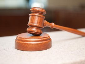 Avukatlar darbecileri savunmak istemiyor