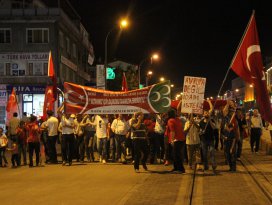 Konyada demokrasi nöbeti devam ediyor