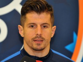 Emre Belözoğlu tarihe geçti!