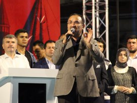 Konya’da demokrasi nöbeti sürüyor