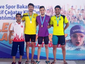 Bisikletçiler yollara imza attı
