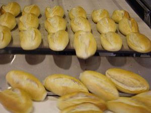 Seydişehirde ekmek fiyatları düştü