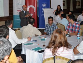 Akman, Karaman Elma Kümesi Projesini değerlendirdi