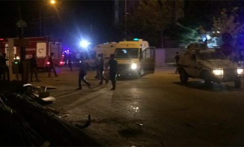 Vanda terör saldırısı: 3 ölü, 40 yaralı
