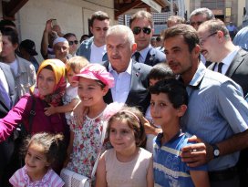 Başbakan Yıldırım, Mevlana Müzesini ziyaret etti