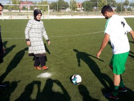 Şehit Ömer Halisdemir Futbol Turnuvası başladı