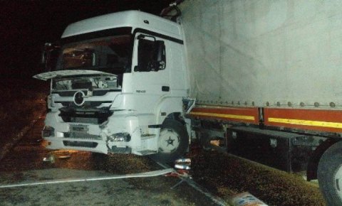 Kamyonunu tamir ederken TIR’ın çarptğı sürücü öldü