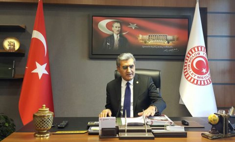 Konuk: “Bayram coşkusunu şehit ve gazilerimize borçluyuz”