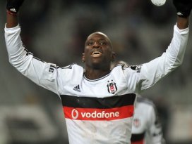 Beşiktaşa Galatasaray derbisinde Demba Ba sürprizi