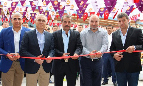 Adese, Beyhekim’de yeni market açtı