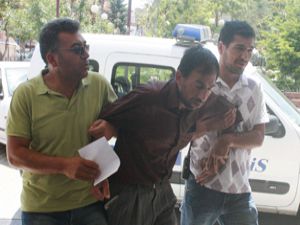Cami hırsızını vicdanı ele verdi