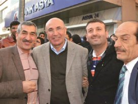 CHP’liler FETÖ için cezaevi kapısında