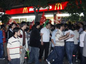 Konyada protesto McDonaldsta