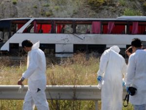 Bombacıya yardım edenler yakalandı