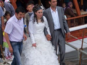 Beyşehir Gölü üzerinde düğünler başladı