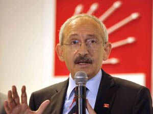 Başörtüsü serbestisi isteyen Özcana dava açmış