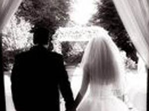 17lik gelin adayı düğünden kaçtı