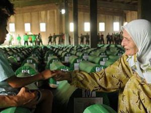 Srebrenitsa katliamı yıldönümü anılıyor