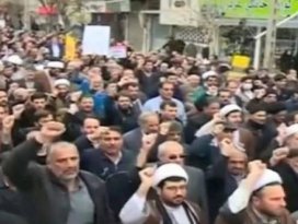 İranda tehlikeli gelişme! Onlar da sokağa çıktı