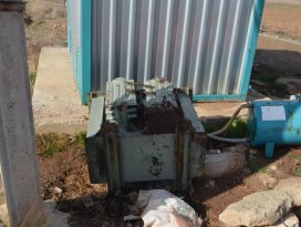 Yunakta elektrik trafosundan hırsızlık