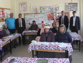 Karapınarda okuma yazma kursuna yoğun ilgi