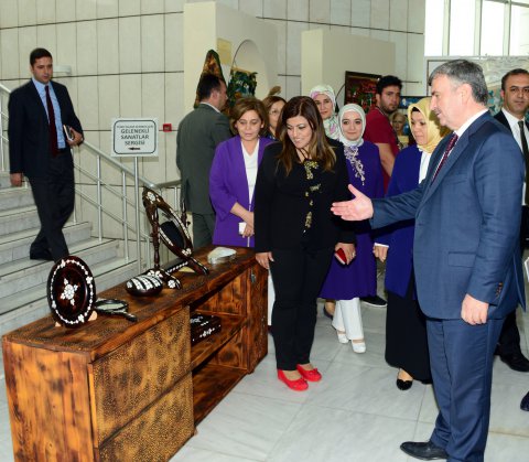 altin-dokunuslar-iz-birakti-2.jpg