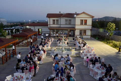 meram-protokolu-iftarda-bulustu-2.jpg